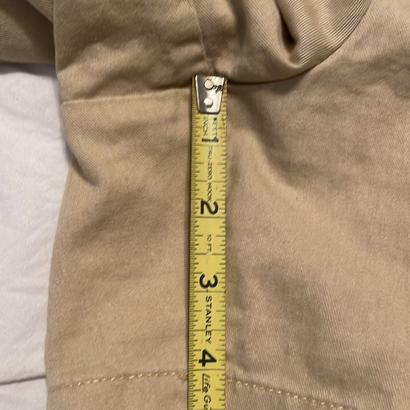 J Crew - women’s size 12 - khaki shorts EUC - Picture 7 of 9